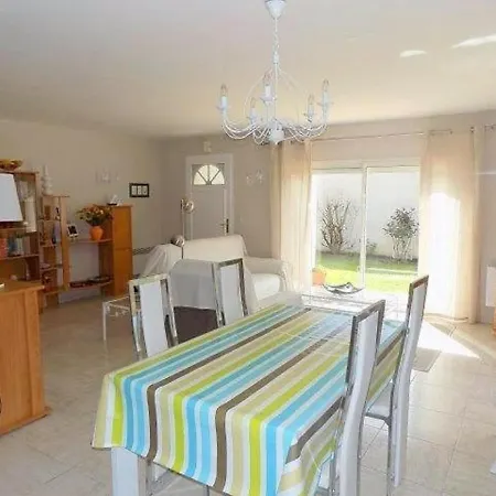 Maison Saint-palais-sur-mer, 4 Pièces, 6 Personnes - Fr-1-305a-25 Hébergement de vacances *
