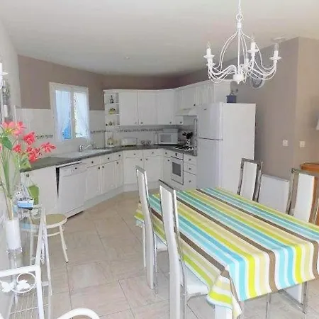 Maison Saint-palais-sur-mer, 4 Pièces, 6 Personnes - Fr-1-305a-25 Hébergement de vacances *