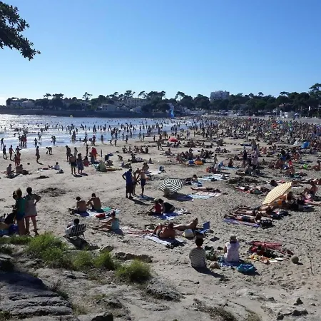 Hébergement de vacances Maison Saint-palais-sur-mer, 4 Pièces, 6 Personnes - Fr-1-305a-25